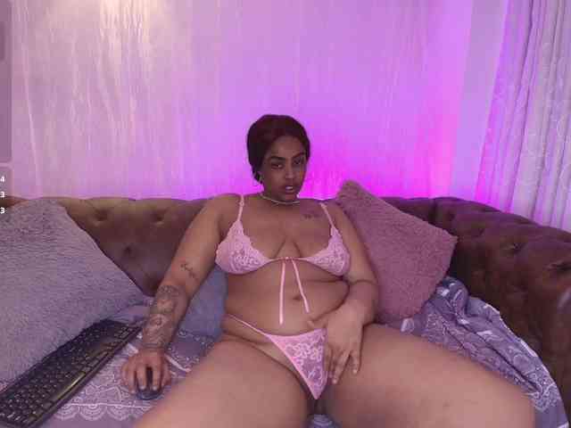GabbyBonnye webcam