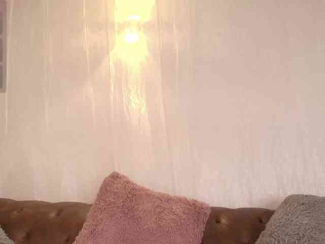 GabbyBonnye webcam