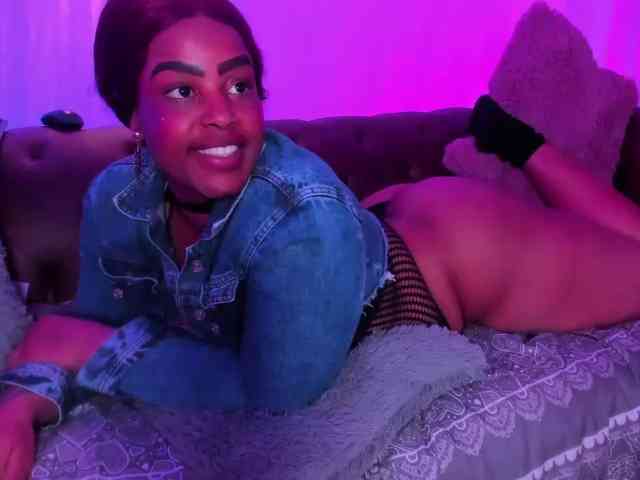 GabbyBonnye webcam