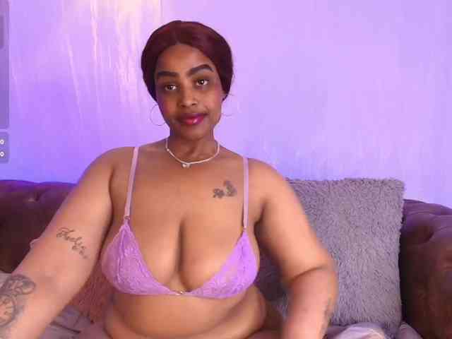 GabbyBonnye webcam