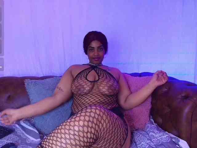 GabbyBonnye webcam