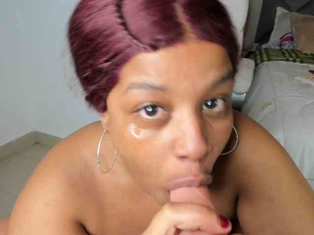 GabbyBonnye webcam