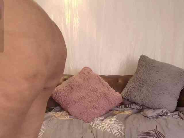 GabbyBonnye webcam