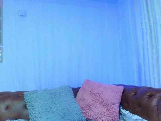 GabbyBonnye webcam