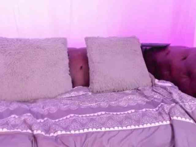 GabbyBonnye webcam
