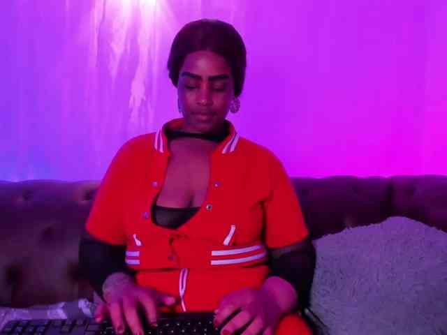 GabbyBonnye webcam