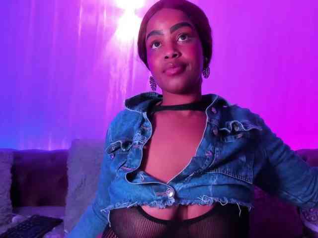 GabbyBonnye webcam