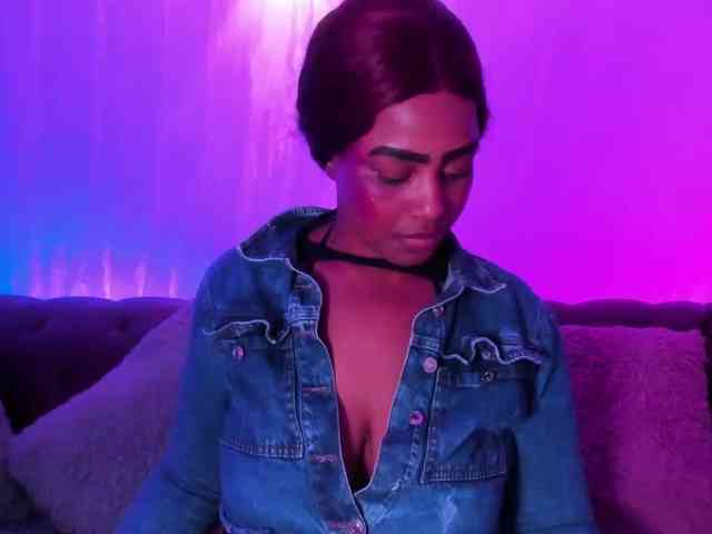 GabbyBonnye webcam