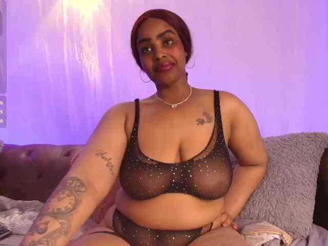 GabbyBonnye webcam