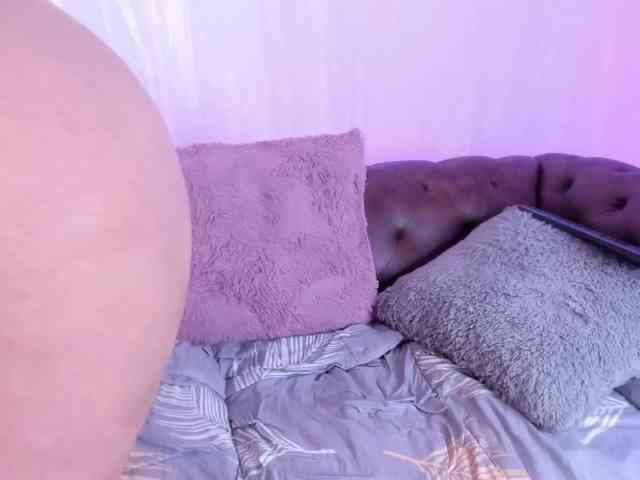 GabbyBonnye webcam