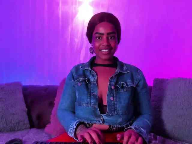 GabbyBonnye webcam