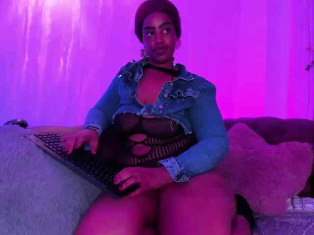 GabbyBonnye webcam