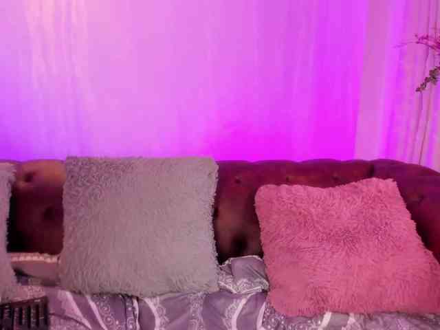 GabbyBonnye webcam