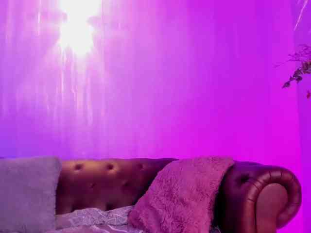 GabbyBonnye webcam