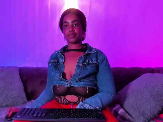GabbyBonnye webcam