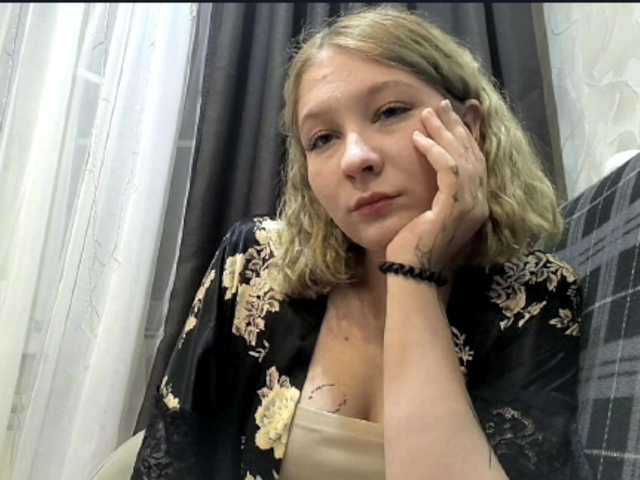 BonnyGrams live cam on BongaCams