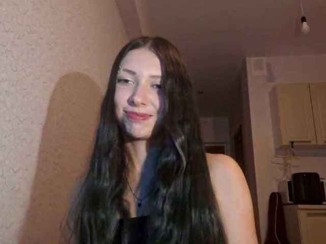 HollyTuts live cam on BongaCams