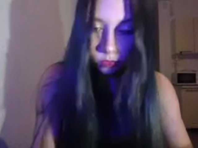 HollyTuts live cam on BongaCams