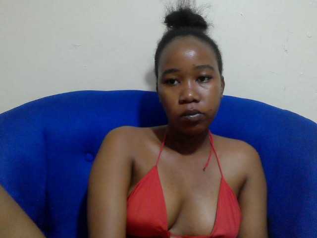 Lovenana live cam on BongaCams