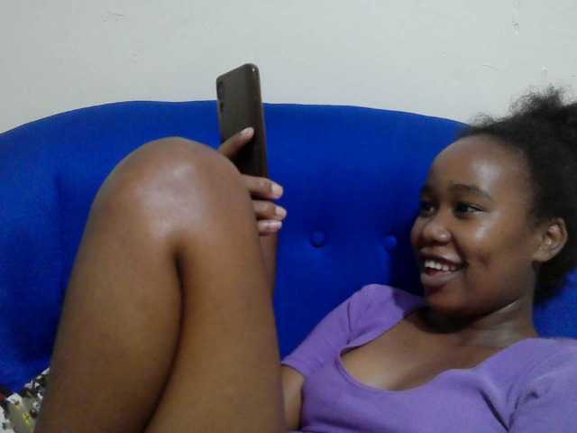 Lovenana live cam on BongaCams