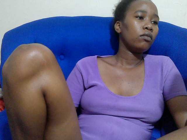 Lovenana live cam on BongaCams
