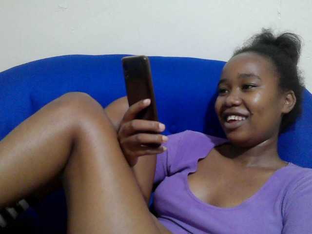 Lovenana live cam on BongaCams