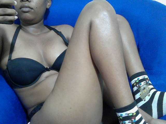 Lovenana live cam on BongaCams