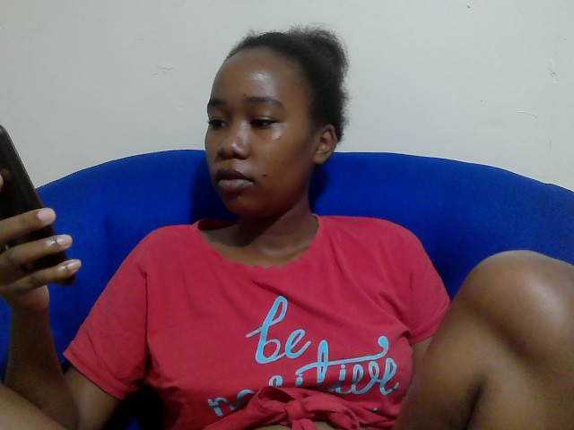 Lovenana live cam on BongaCams