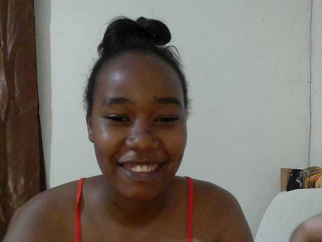 Lovenana live cam on BongaCams