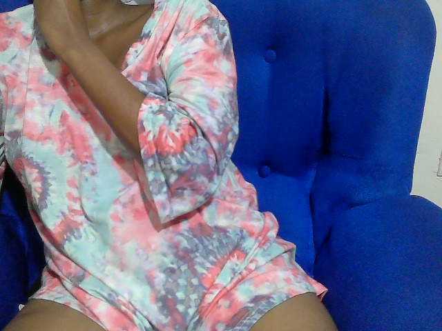 Lovenana live cam preview