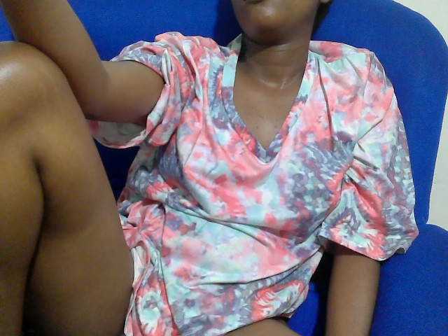 Lovenana live cam on BongaCams