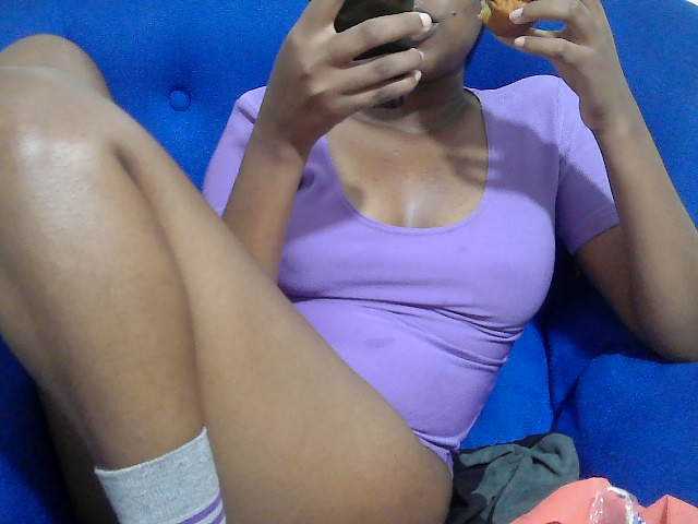 Lovenana live cam on BongaCams