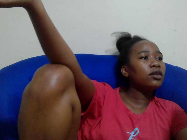 Lovenana live cam on BongaCams