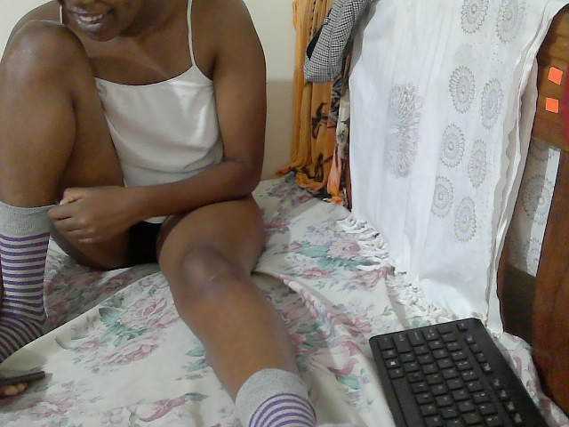 Lovenana live cam on BongaCams