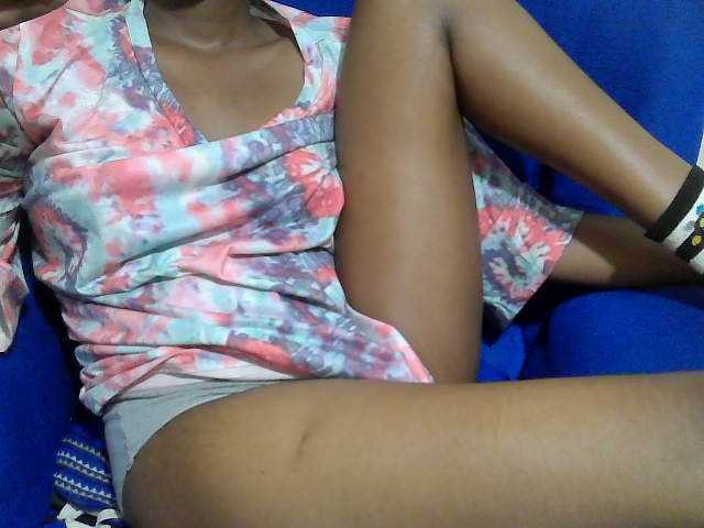 Lovenana live cam on BongaCams