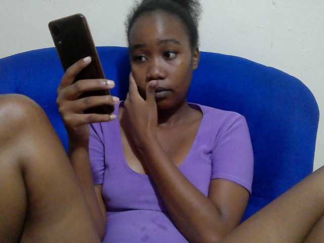 Lovenana live cam on BongaCams