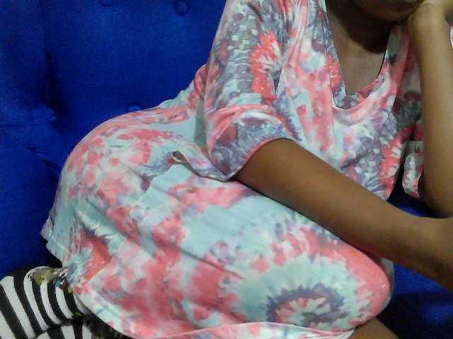 Lovenana live cam preview
