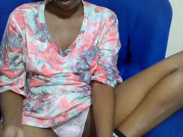 Lovenana, en vivo ahora en BongaCams
