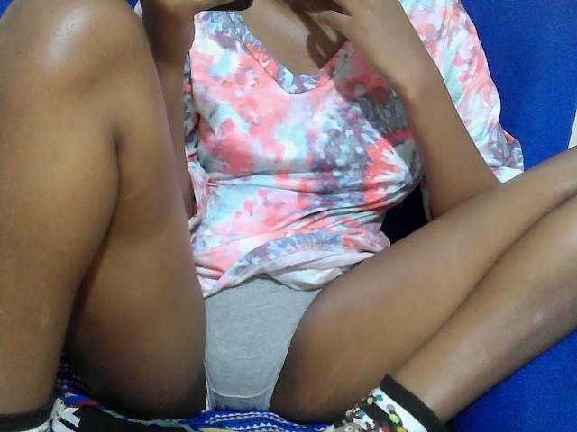 Lovenana live cam on BongaCams