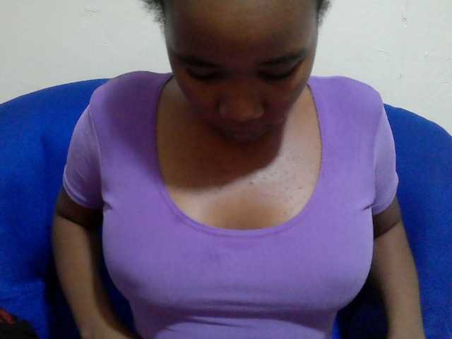 Lovenana live cam on BongaCams