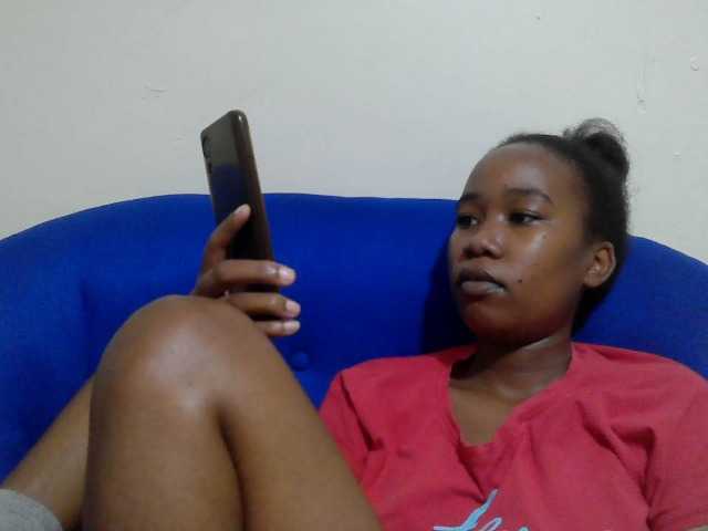 Lovenana live cam on BongaCams