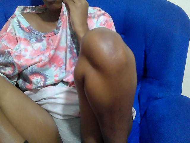 Lovenana live cam on BongaCams