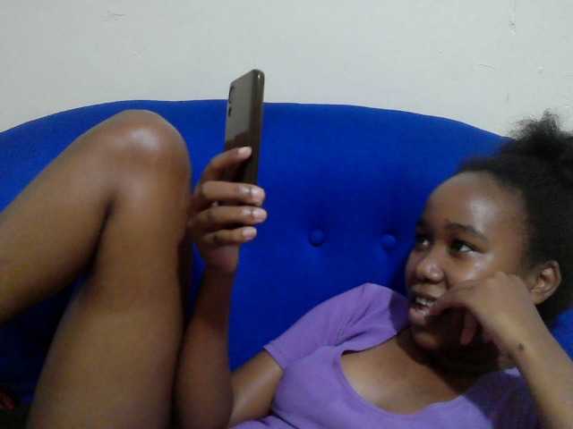 Lovenana live cam on BongaCams