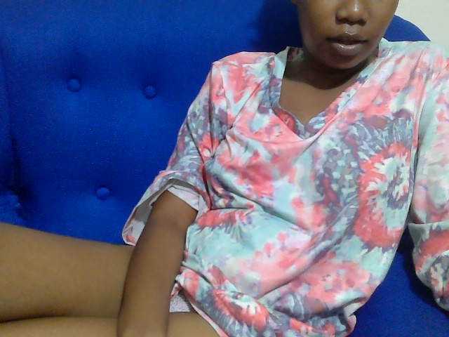 Lovenana live cam on BongaCams