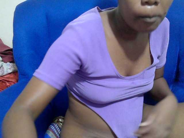Lovenana live cam on BongaCams
