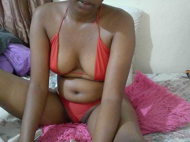 Lovenana live cam on BongaCams