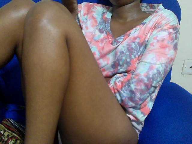 Lovenana live cam on BongaCams