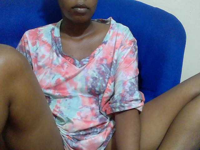 Lovenana live cam on BongaCams