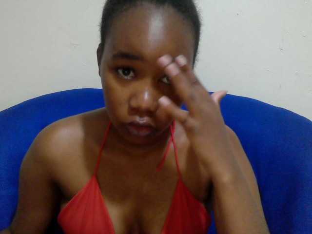 Lovenana live cam on BongaCams