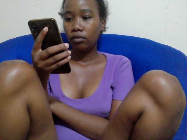 Lovenana live cam on BongaCams